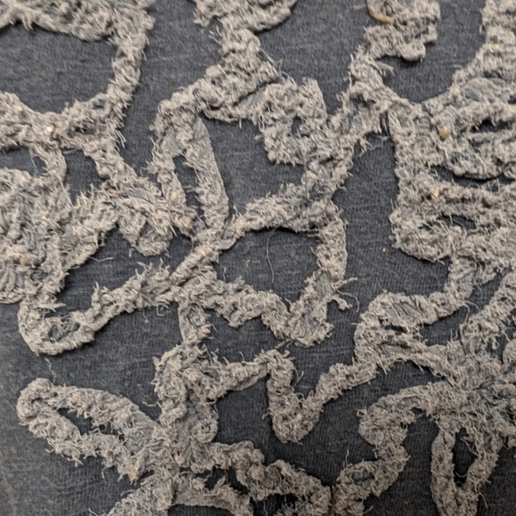 CHICOS Embellished Denim Blue Top Cotton Scooped Neck Elbow Sleeve Navy Tee Sz2 - Picture 5 of 7